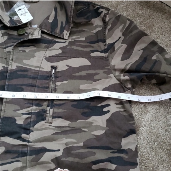 Express Camo embroidered jacket - Picture 6 of 7